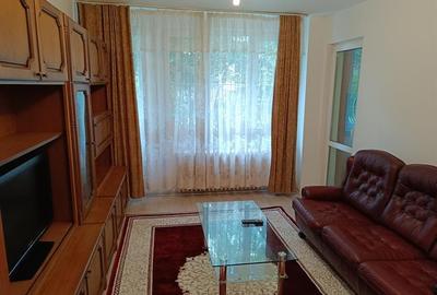 Apartament cu 2 camere semidecomandat, mobilat în Vatra Luminoasă
