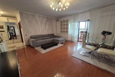 Apartament cu 3 camere semidecomandat, mobilat în Bucureștii Noi
