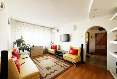 Apartament cu 3 camere decomandat, mobilat în Mircea cel Bătrân