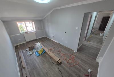 2 Cam--Sagului-5 Min de Centru--Renovat-Centrala-Balcon- 52MP-72.000 Euro !Neg - 1