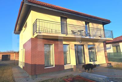 Casă individuală cu 4 camere în Prejmer