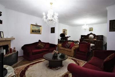 Corp vila, ideal locuinta, cu piscina si curte proprie in centru, Bucuresti - 21