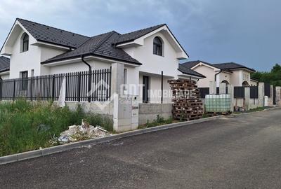 Casă individuală P+M de vânzare în Cisnădie, Șoseaua Sibiului – 299.000 € - 2