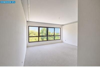 Apartament cu 3 camere decomandat în Andrei Mureșanu