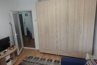 2 Camere,decomandat,Zona CET - 8