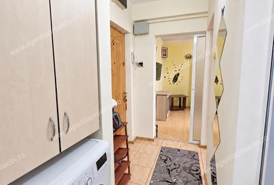 Apartament cu 2 camere, decomandat, Micro 21, etajul 2 – La cheie! - 8