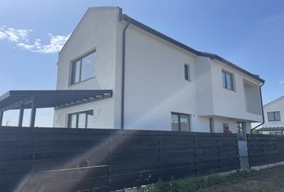 Vila individuala, Domnesti, Drumul Targului, P+1, suprafata teren 460, finisata. - 2