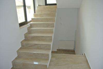 Spatiu comercial 120mp, Ultracentral, etaj 1, finisaje moderne- din  1 AUGUST - 13