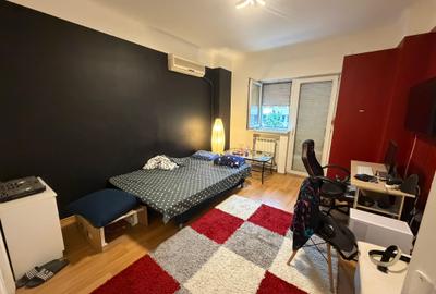 Apartament 3 camere, etajul 2, 78mp, 2 balcoane, bloc interbelic - 10