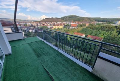 Apartament 2 camere, terasa 30mp, panorama superba, zona Fagului - 8