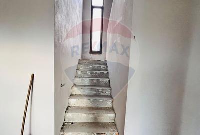 Casă / Vilă cu 4 camere de vânzare - 7
