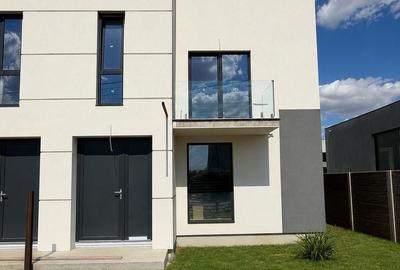 Duplex cu 4 camere în Dumbrăvița