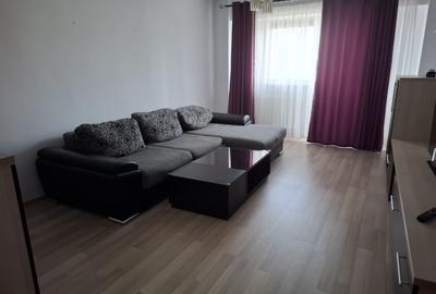 Inchiriez apartament 3 camere Pitesti-Fr Golesti - 1