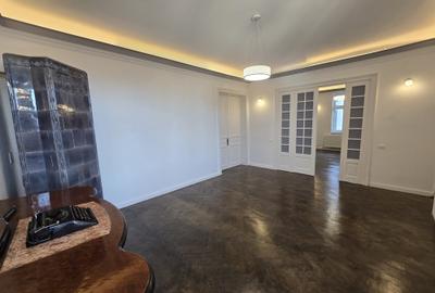 Apartament cu 4 camere în Dorobanți