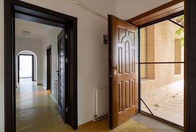 UNIVERSITATE-OFERTA SPECIALA(cod04)-Vila interbelica P+1-Constanta - 2