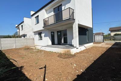 Casă individuală cu 4 camere în Berceni