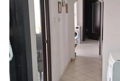 Apartament cu 4 camere decomandat, mobilat în Vitan Mall