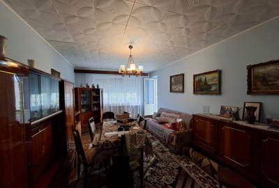 De vanzare 4 camere (Carpati) - 11