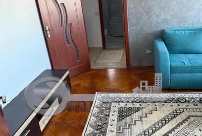 Apartament cu 2 camere semidecomandat, mobilat în Podu Roș