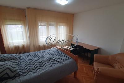 Apartament cu 4 camere in zona UMF - 2