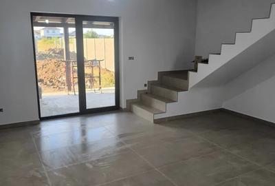 Duplex cu 3 camere în Sânandrei