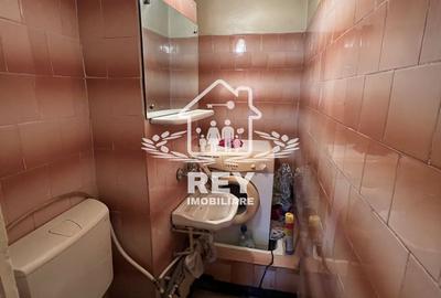 Apartament 4 camere decomandate 4 balcoane etaj 1 Str. Bâlea/Sibiu - 8