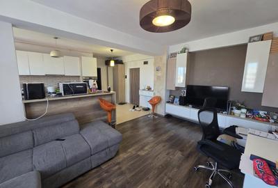Apartament cu 2 camere semidecomandat în Km 4-5