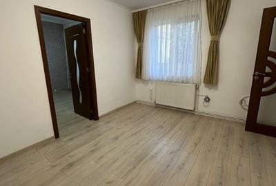 Apartament cu 2 camere semidecomandat, mobilat în Vitan