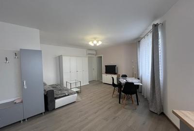 Apartament cu 3 camere, mobilat în Florești