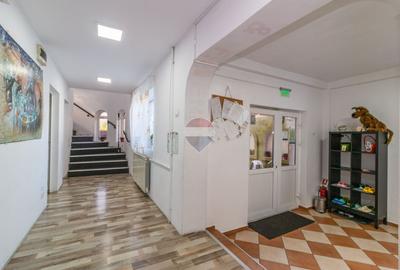 Vila 336 mp 7 camere - locuință, grădiniță, clinică - Drumul Taberei - 37
