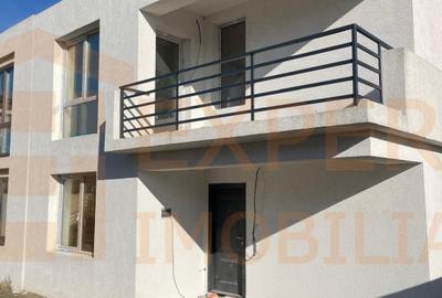 Duplex cu 4 camere în Mamaia-Sat