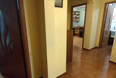 Apartament 3 camere decomandat - 2
