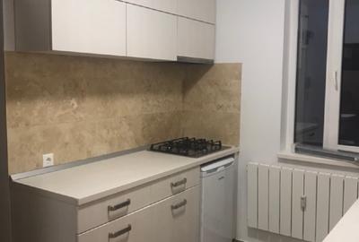 Apartament cu 2 camere decomandat, mobilat în Titan