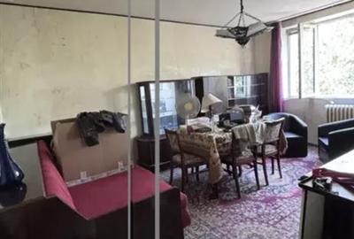 Apartament cu 2 camere decomandat în Berceni