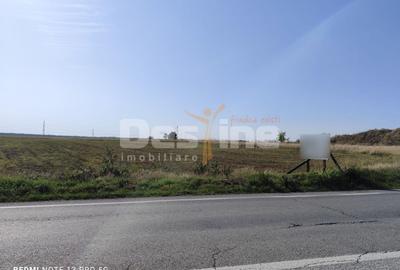 Teren agricol intravilan de 12500 mp, în Vest