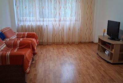 Apartament cu 2 camere semidecomandat, mobilat în Baba Novac