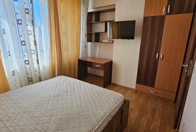 400euro, 2 camere open space, Zona Palas langa Lazar Residence - 9