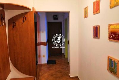 Apartament cu 2 camere decomandat în Podu Roș