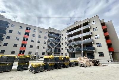 Apartament cu 3 camere decomandat în Hipodrom 4
