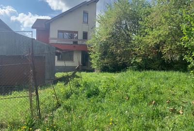 Casă individuală cu 10 camere în Breaza