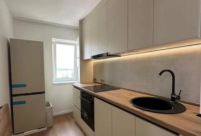 Apartament cu 2 camere decomandat, mobilat în Central