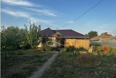 De vanzare casa Oniscani Bacau - 1