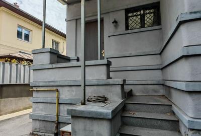 Vilă interbelică – Casin / Domenii – ideală clinica/ resedinta/ sediu / ambasada - 2