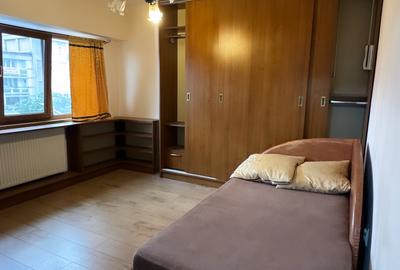 Se închiriază apartament ultracentral. - 4