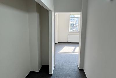 De inchiriat Imobil având 9 camere ,suprafață de 285 mp. Cantemir langa Metrou - 26