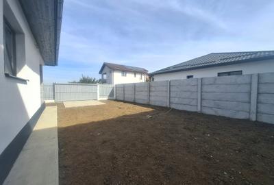 Casa 3 camere/Țegheș/ Individuala la Cheie - 11