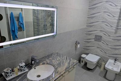 Refugiu urban modern cu 4 camere, zona Coresi, gândit pentru lucru de acasă - 12