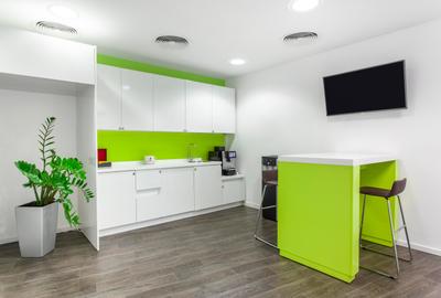 Acces  la un spațiu de birou profesional pentru 10 persoane în Regus Green Gate - 6