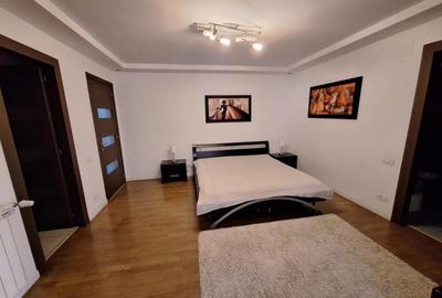 Apartament cu 4 camere în Aviatorilor