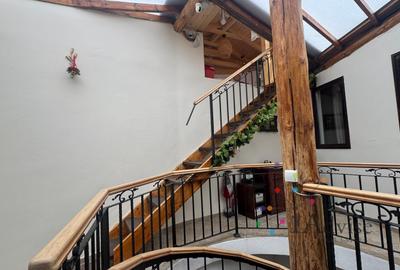 APARTAMENT 4 CAMERE IN CASA - ZONA SCHEI - 19
